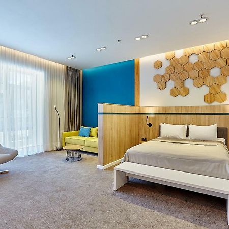 Aqua-Minsk Hotel Plus Zewnętrze zdjęcie