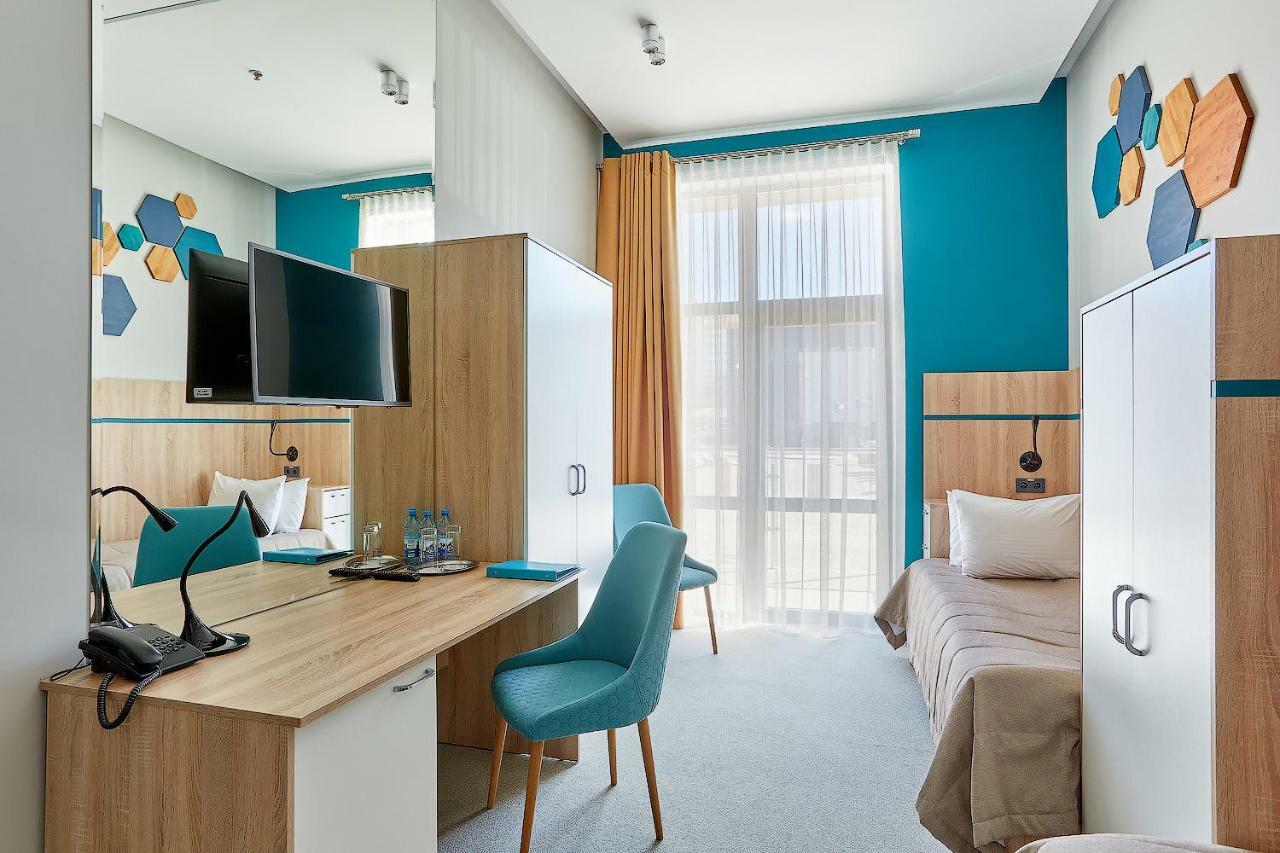 Aqua-Minsk Hotel Plus Zewnętrze zdjęcie